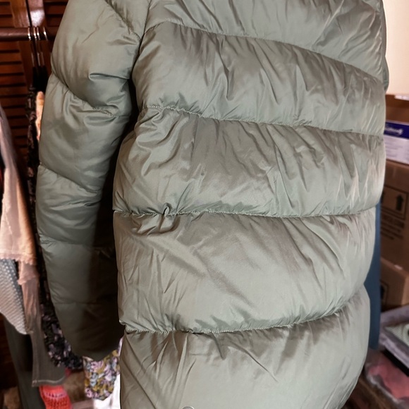 Lululemon Weightless Wunder Jacket - Picture 7 of 7